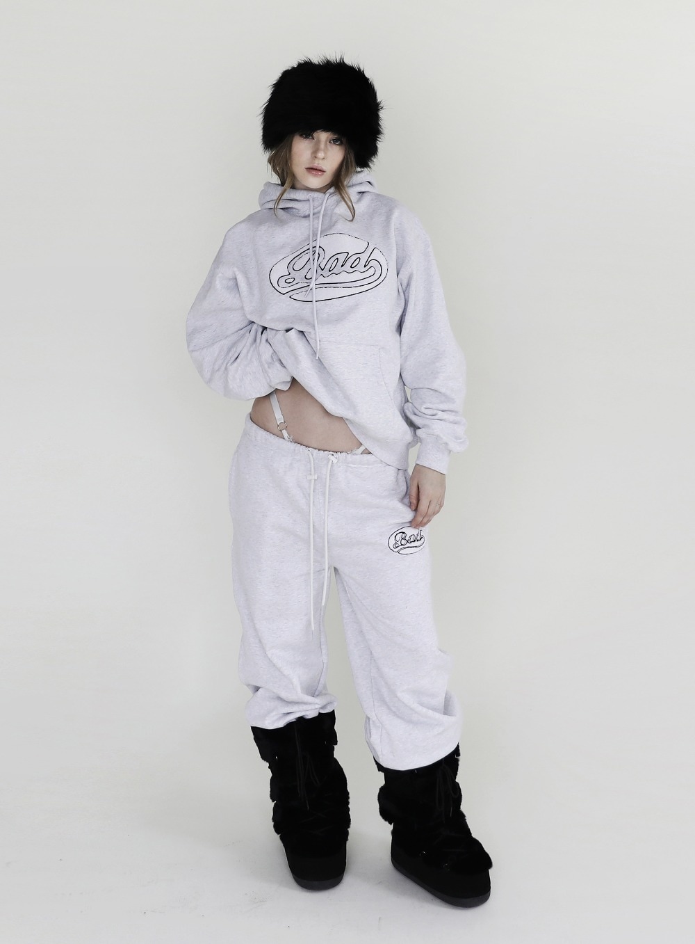 【BADBLOOD】 BAD APPLIQUE JOGGER LOOSE FIT : ASH GRAY