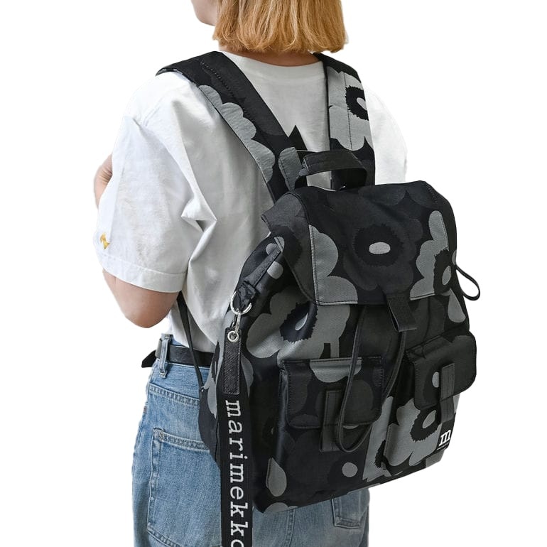 リュック バッグ バックパック エブリシング ウニッコ L A4収納可 通勤 通学 レディース ブラック グレー 94811 094811 990 北欧ブランド雑貨 花柄