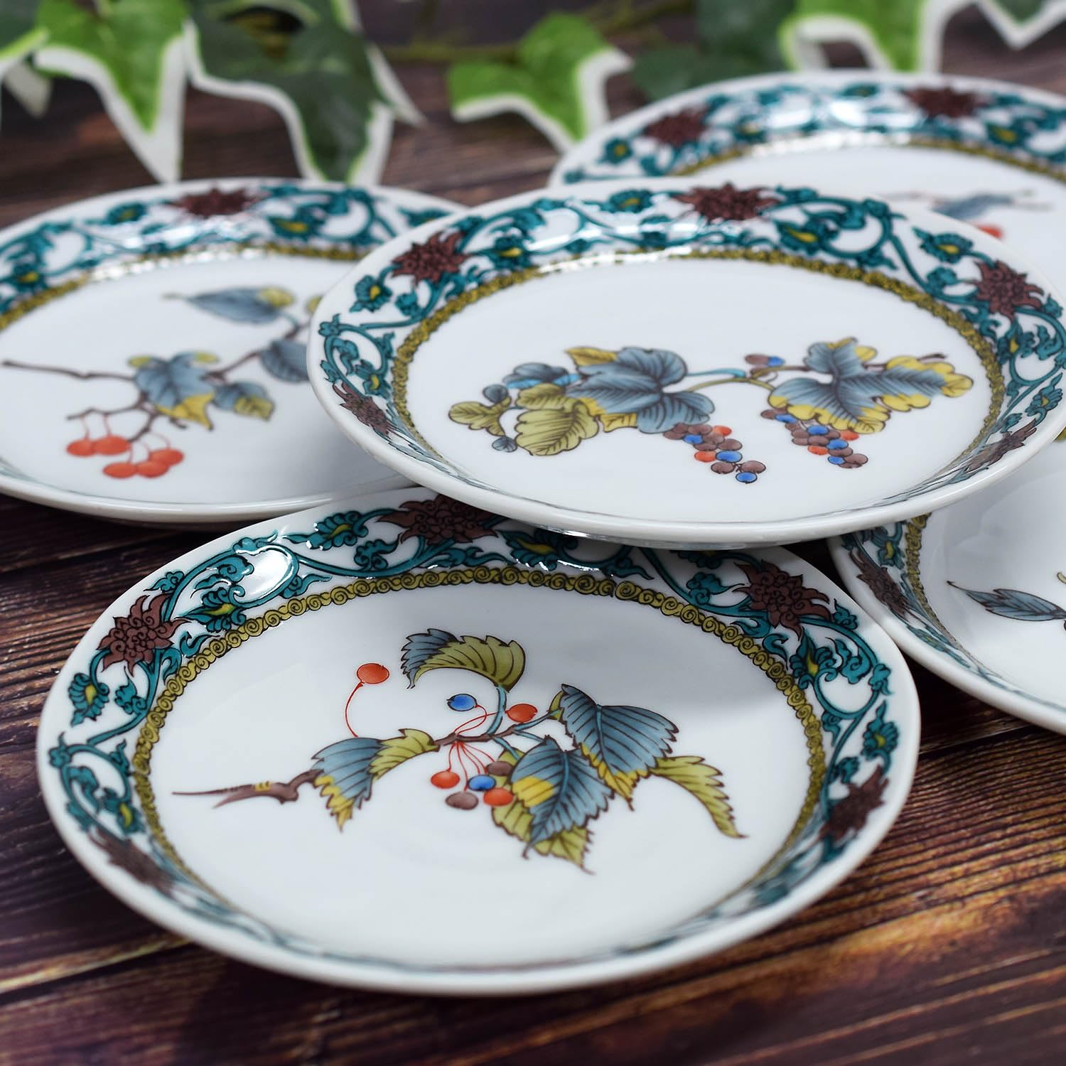 和座の蔵 お皿 セット おしゃれ 食器 九谷焼 中皿 5枚セット 山の幸絵変り 陶器 高級 ブランド 和食器 取り皿 日本製 結婚祝い プレゼント ギフト