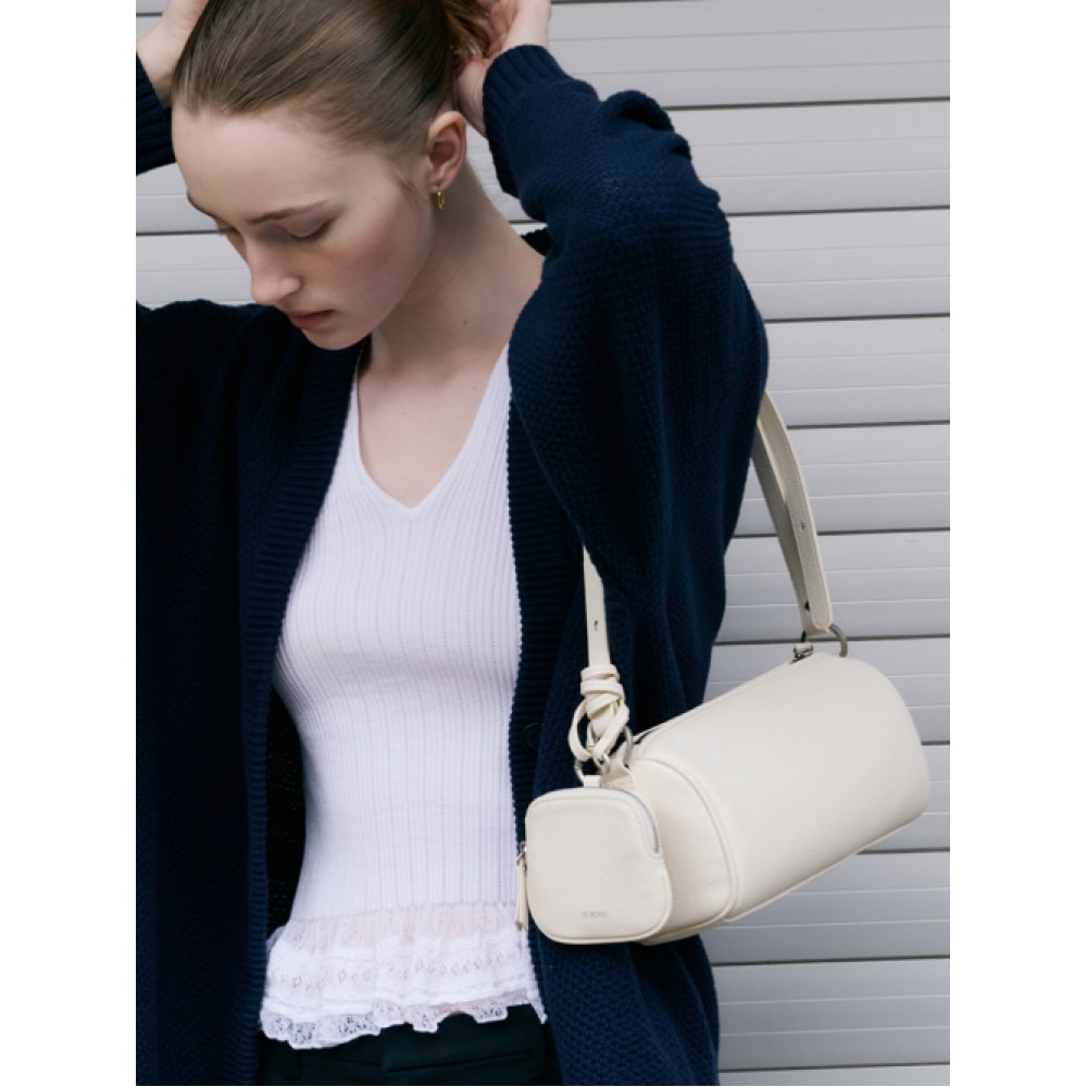 DEMERIEL ベーシックラウンドバッグ クリームモデル