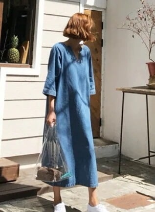 Vネックデニムワンピース ワンピース ロングスカート デニムスカート l 袖あり 5分袖 Vネック フレア Aライン ブルーデニム かわいい 大人可愛い シンプル カジュアル おしゃれ 無地 春