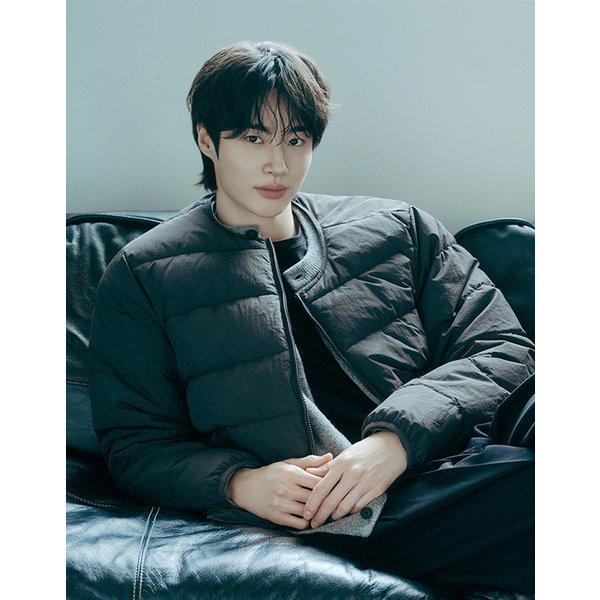 NEW [ビョンウソク] メンズ軽量キルティングジャケット 075916