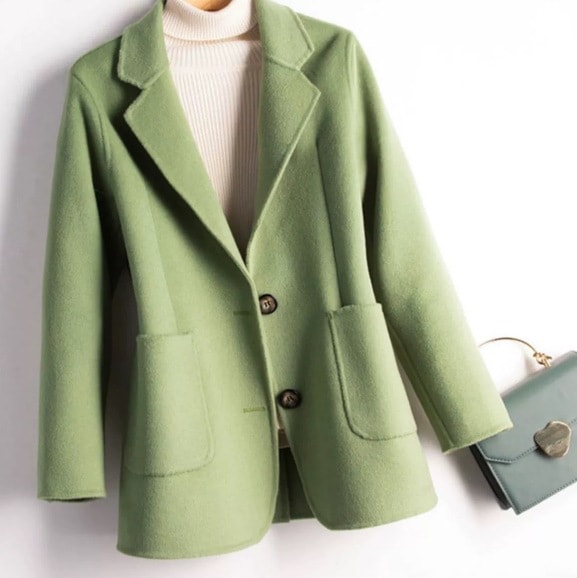 レディース コート 上着 ウール ミディアム 長袖 襟付き スリム スリット ポケット ボタン シンプル カジュアル 都会的 無地 秋 冬 誕生日 入学式 入園式 卒業式 卒園式 ママ オフィス