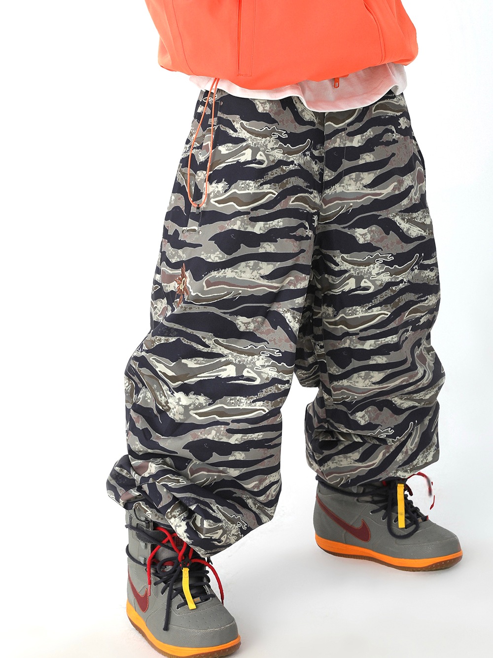 ウィンタースポーツ 2025 2026 スノパンツ 迷彩 グリーン ピンク メンズ レディース スノーボードウェア スキーウェア スノボウェア スキー