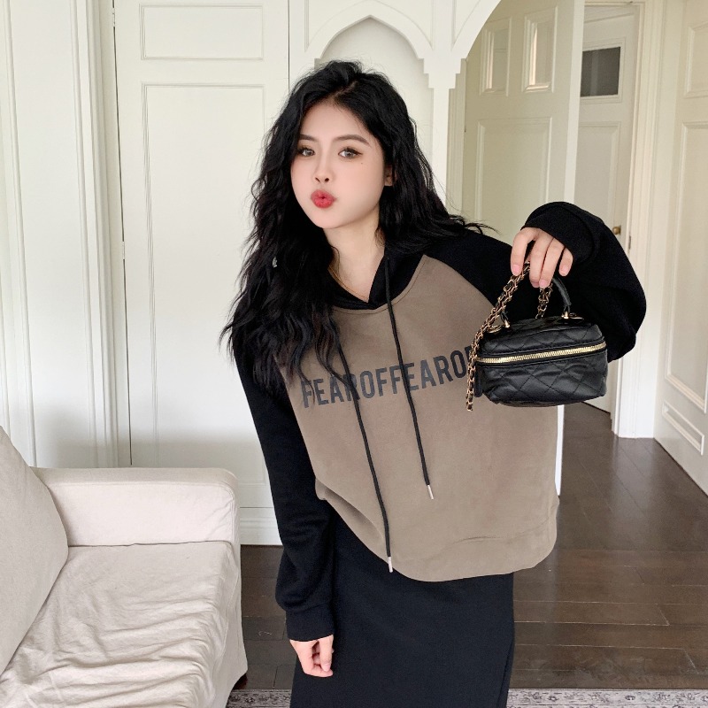 セーター半身スカートツーピースドレスのフルセットと大きいサイズの薄いカジュアルスカートスーツ女性秋