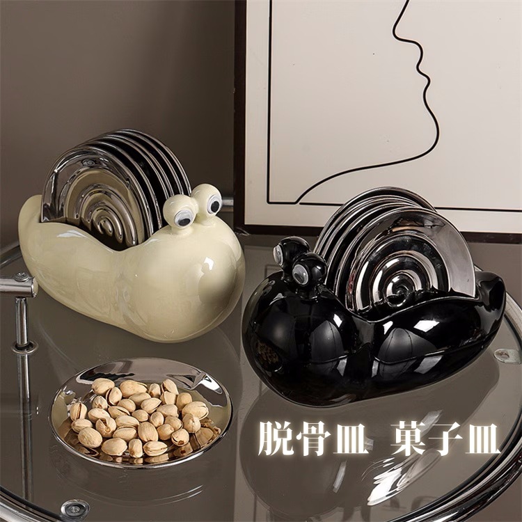 早い者勝ち カタツムリ型 陶磁器皿 6個皿 皿セット 脱骨皿 菓子皿 大人気 吐骨皿 家庭用 軽食皿 ゴミクズ皿