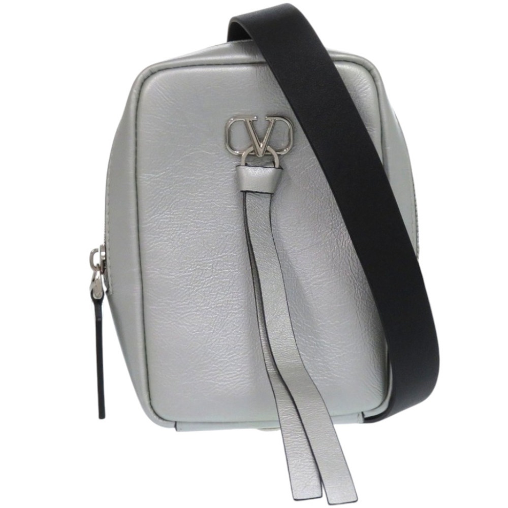 美品 ネックホルダー ショルダーバッグ レザー/レザー メタリックシルバー 1745【中古】 レディース