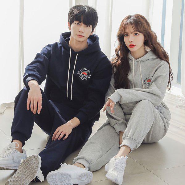 国産グッドバイブフード起毛ツーピーストレーニングホームウェアカップルルック上下セット