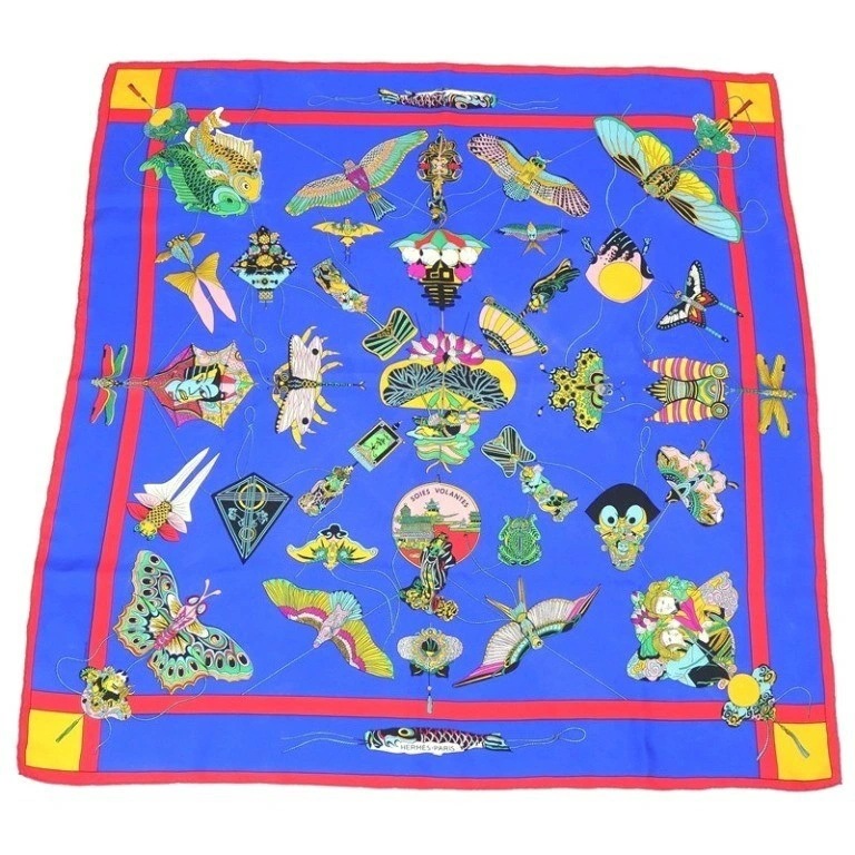 エルメス HERMES スカーフ カレ90 大空に舞うシルク SOIES VOLANTES ブルー シルク100％ 【中古】(67844)