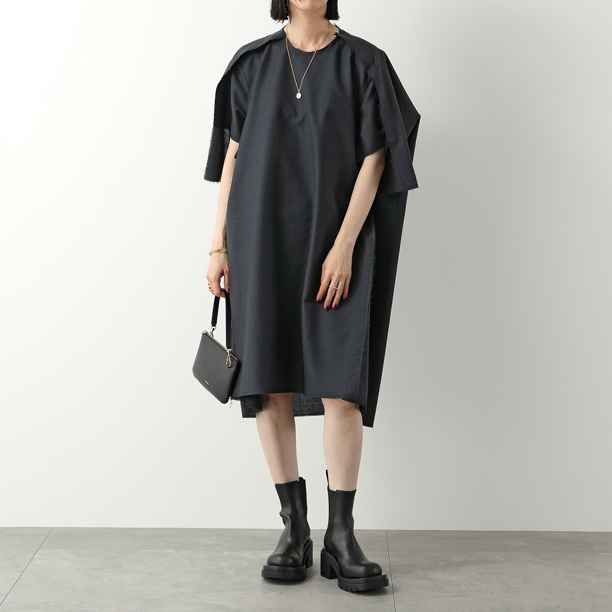 MAISON MARGIELA メゾンマルジェラ 4 14 ワンピース SI0CT0004 S52583 レディース 半袖 ウール混モヘヤ クルーネック 膝丈 855