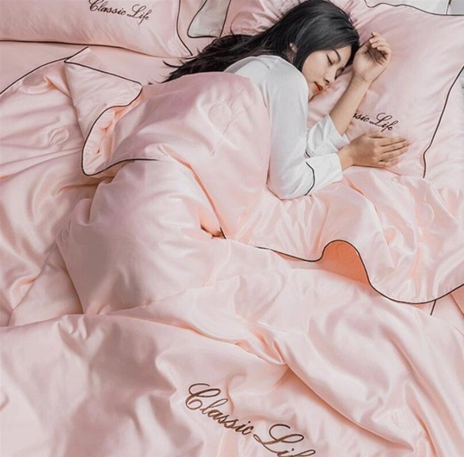 布団 掛け布団 4点セット 夏用 敷き布団 ふとん 寝具 洗える 涼感 シルク フェイクシルク はだ