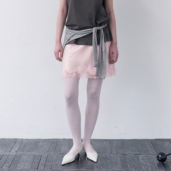 SATIN LACE MIDI SKIRT LIGHT PINK