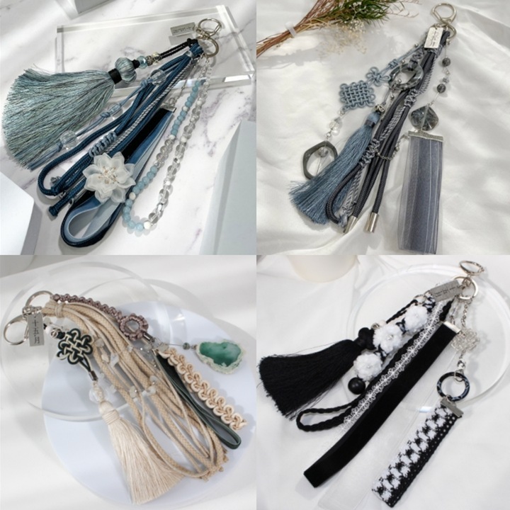 天気を盛り込んだキーリング 8,991円