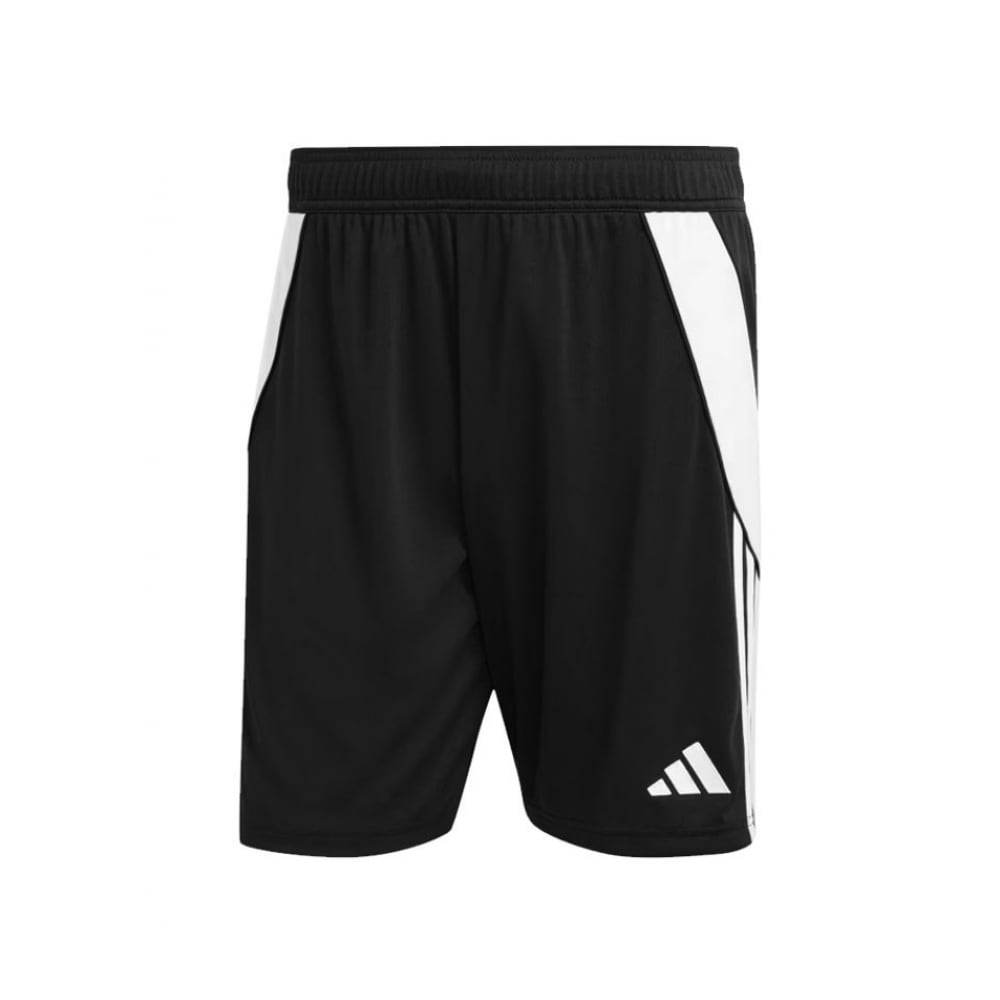 アディダスタイロ 24 ショートパンツ IR9376
