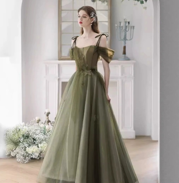 パーティードレス　花嫁　二次会　結婚式　ロングドレス　演奏会　発表会　ウェディングドレス　ワンピース 6,880円