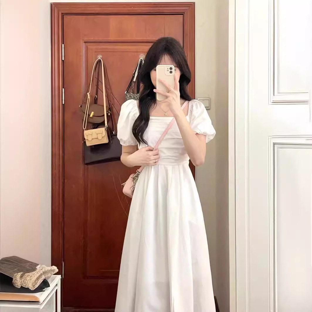 夏の女性のための優しいスクエアカラーの白いドレス小さな初恋小さな白いスカートウエストスリムハイウエストロングスカート