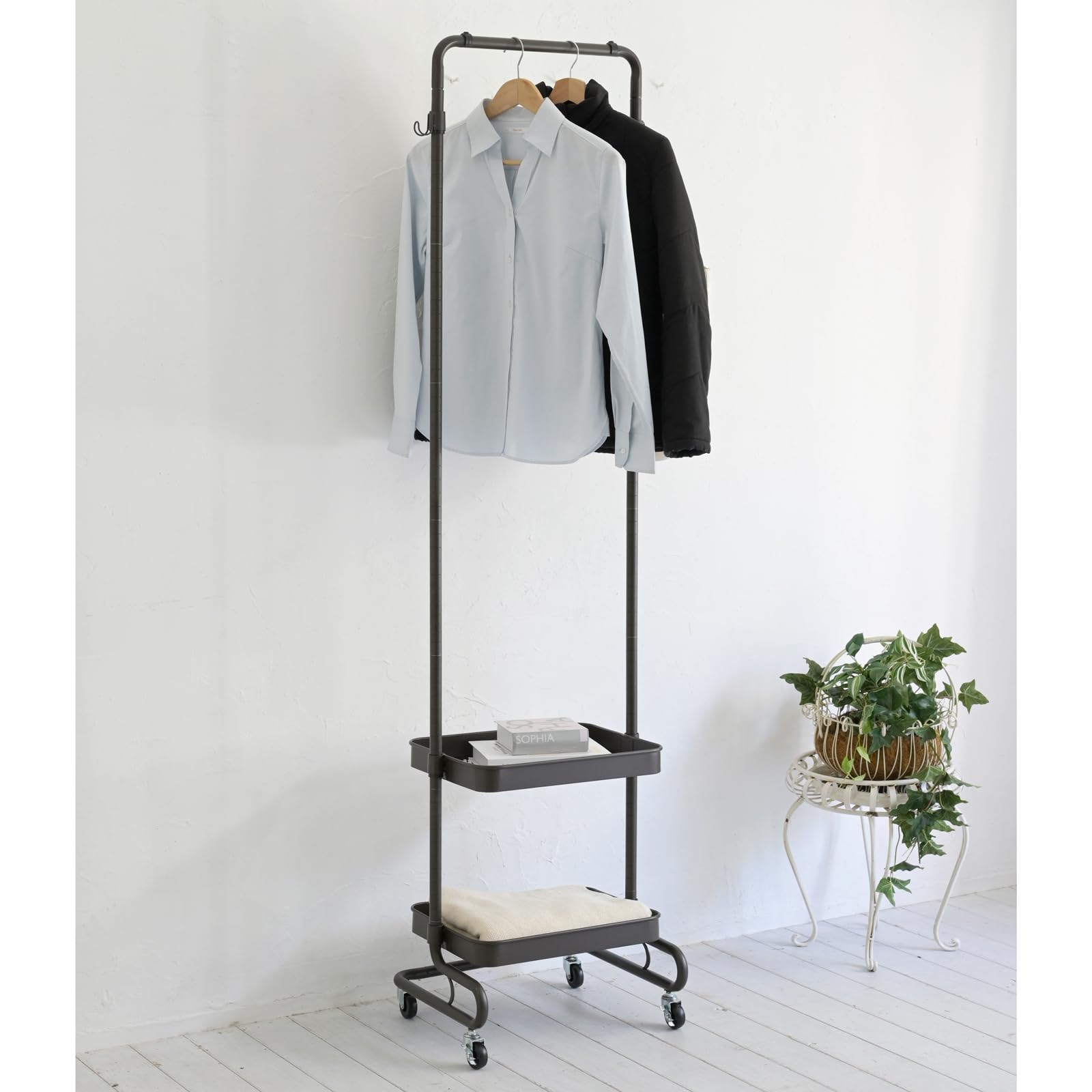 山善(YAMAZEN) ワゴン ハンガーラック トローリーハンガー スリム キャスター付き (高さ4段階調節/バスケット2つ付き/全体耐荷重27kg) 幅51×奥行38.5×高さ113.5/139/1