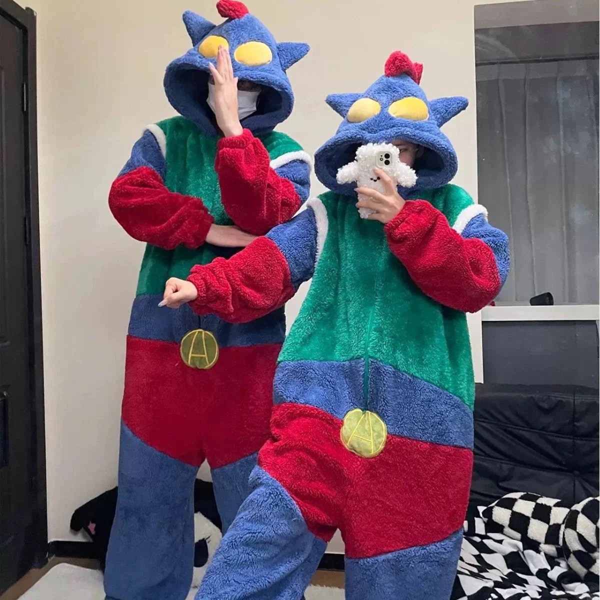 冬の動感スーパーマン連体パジャマカップル珊瑚絨毯がかわいいアニメ厚手の加絨毯部屋着今日は30パーセント 5,378円