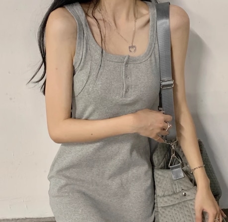 レディース スカート ノースリーブ Uネック スリム 細身 ストレート かわいい 大人可愛い シンプル カジュアル ナチュラル オルチャン コーデ 楽ちん