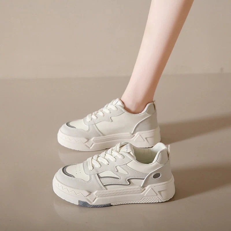 2024 港風スニーカー 春 厚底 白いスニーカー あちこち 学生用板靴 かさ上げ スニーカー 韓国　スニーカー