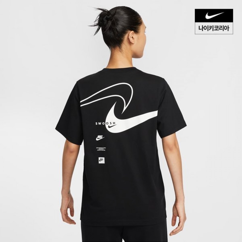 女性用ナイキスポーツウェアクラブショートスリーブ T シャツ HQ1699-010