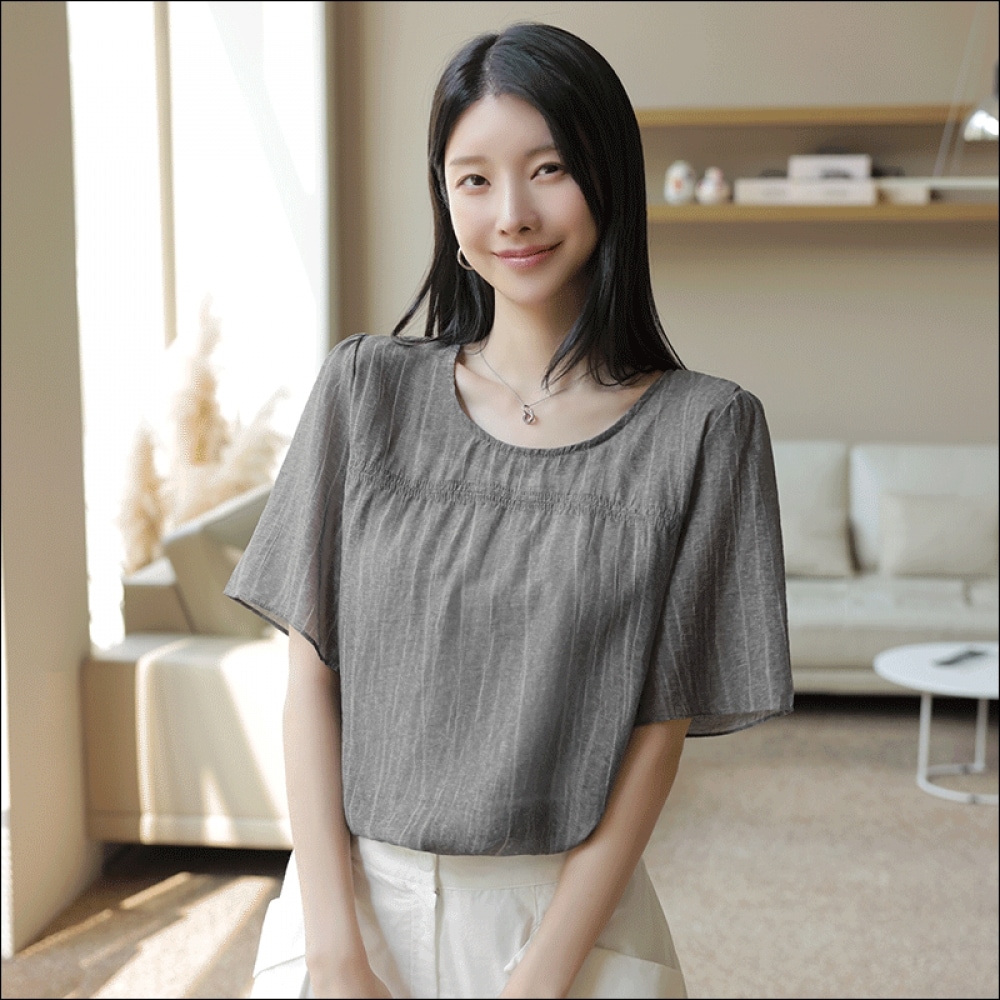 クリック＆ファニーコーゼンラウンドブラウス