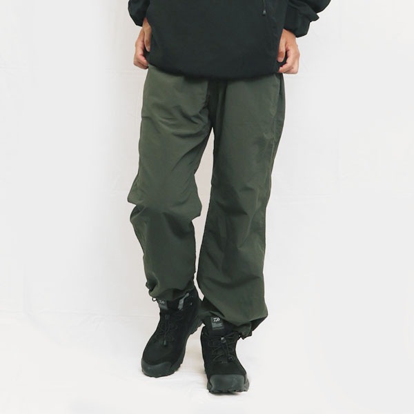 グラミチ ナイロントラックパンツ (NYLON TRACK PANT) キャスティングオリジナルカラー ブラックインク M