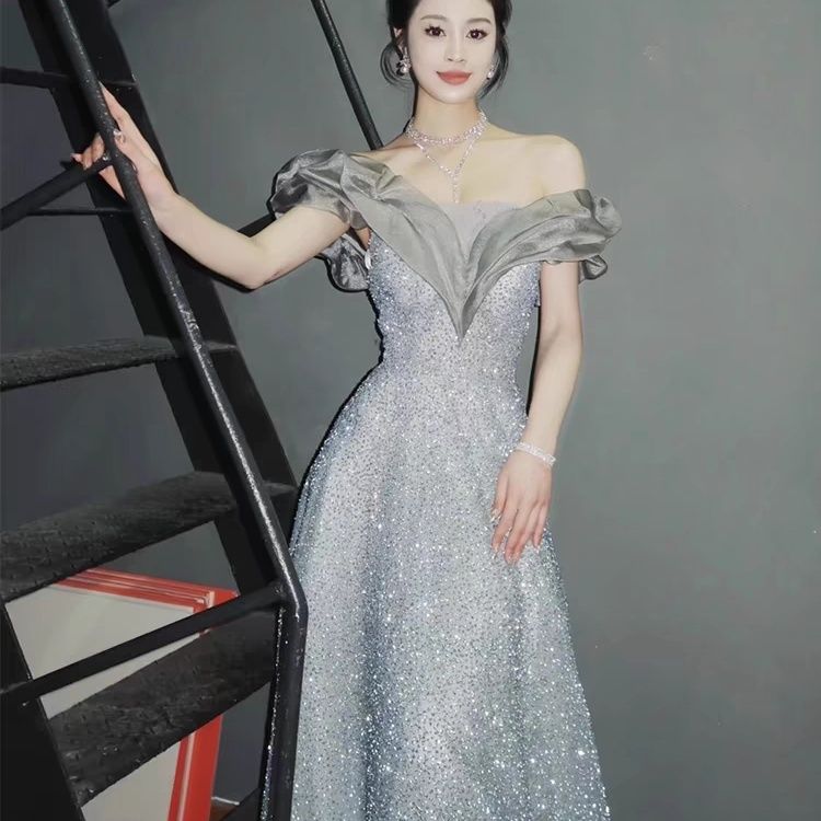 【2枚購入で 3oo円OFF！】女性のシニアセンスのための女性の肩のドレスホストスパンコールスカートボーカルアート試験