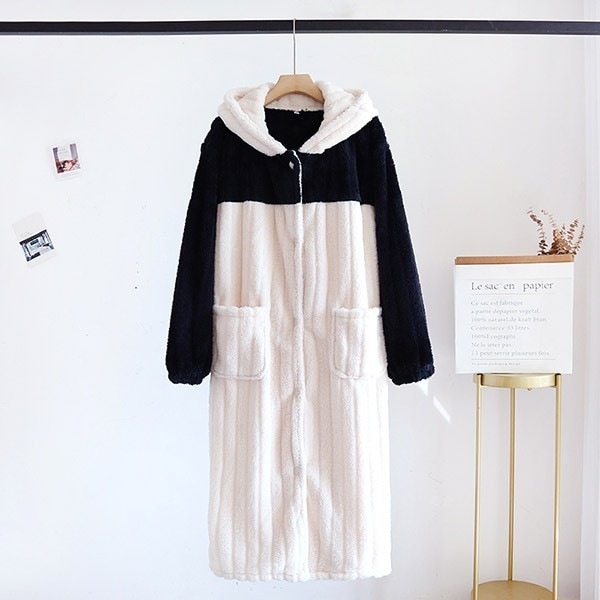 ルームウェアパジャマ前ボタン 冬 レディース もこもこ ルームウェア オーバーサイズ 30代 20代 長袖 厚手 パンダ耳 フード付き 大きめ 尻尾付き アニマル ナイトガウン メンズ 動物 着ぐるみ