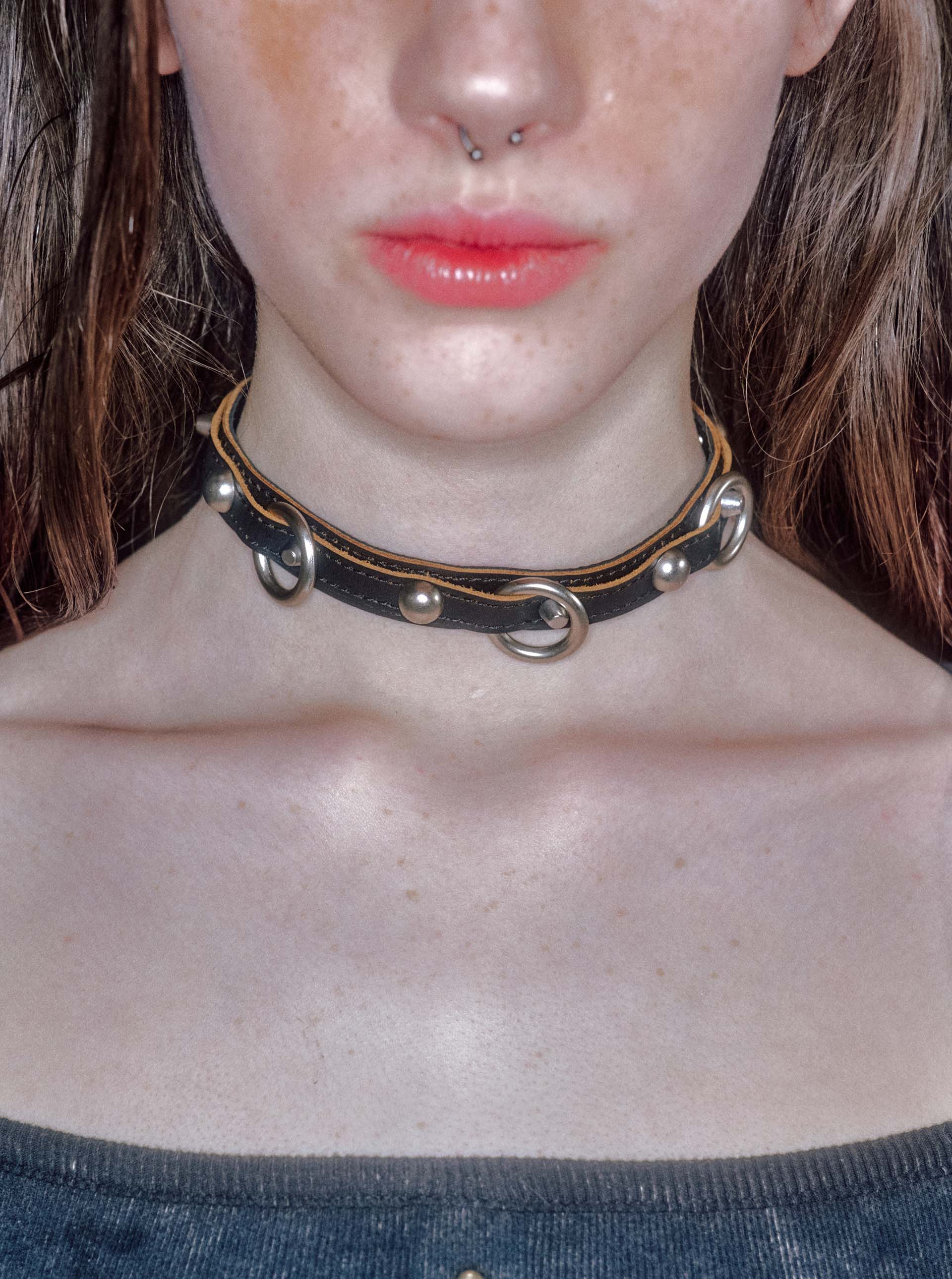 NANA STUD CHOKER