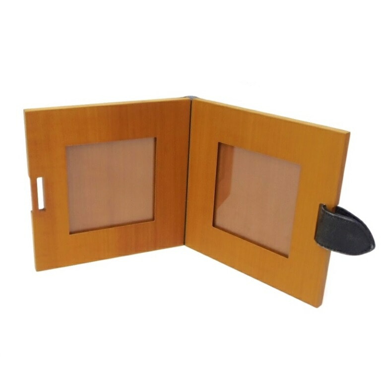 HERMES ﾌｫﾄﾌﾚｰﾑ 写真立て ﾅﾁｭﾗﾙ黒 ｳｯﾄﾞﾚｻﾞｰ 【中古】(61967) 28,600円