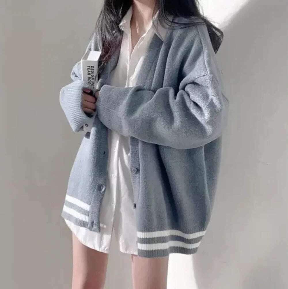 レディース 全6色 オーバーサイズ ライン入り カーディガン Vネック 長袖 ビックシルエット 大人可愛い ママコーデ ママファッション 韓国系 オルチャン 人気 トレンド 新作 20代 30代 40