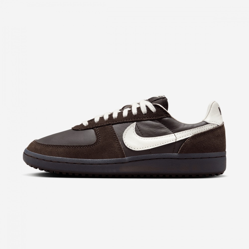 ナイキフィールドジェネラル 82 HV5130 220