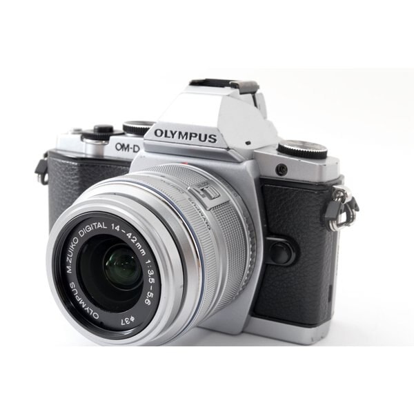 【中古】オリンパス OLYMPUS OM-D E-M5 レンズセット シルバー 美品 小型軽量ハイスピード堅牢 SDカードストラップ付き