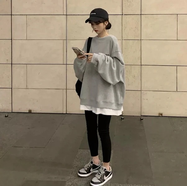 トップス スウェット 長袖 クルーネック オーバーサイズ ビッグシルエット 美ライン ニュアンス 裏起毛 リラックス かわいい 大人可愛い きれいめ シンプル カジュアル 大人 上品 おしゃれ お洒落