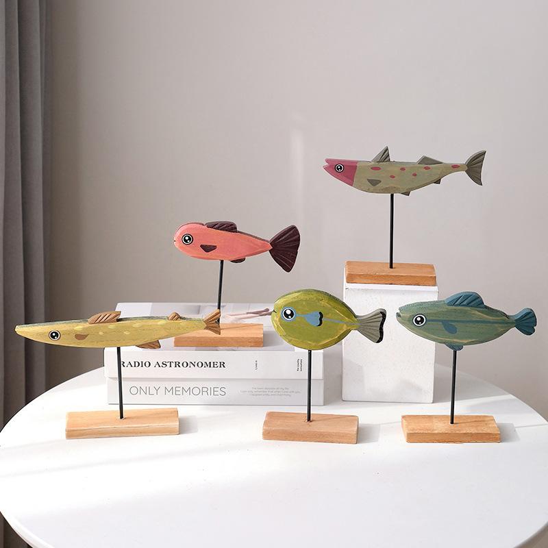 5点セット オブジェ 置物 木彫り 魚 木製 工芸品 モデル 置物 インテリア 雑貨 家の装飾 プレゼント ギフト 木製品 装飾 卓上 部屋 デコレーション 撮影道具
