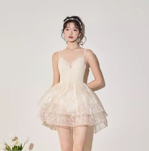 水着 レディース ワンピース レース 刺繍 チュール ウエストマーク かわいい シンプル 華やか おしゃれ お洒落 レトロ 存在感 ラブリー キュート ガーリー 個性的 無地 リゾート 旅行 プール