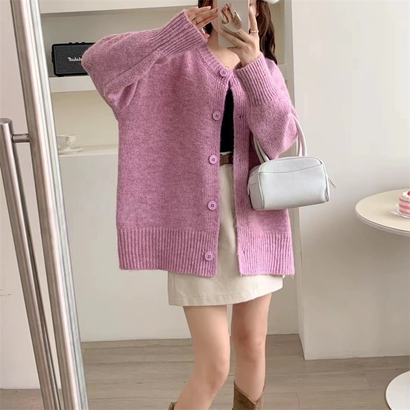 秋と冬の女性のための怠惰なスタイルの柔らかいワックス状のラウンドネックシングルブレストニットカーディガンルーズブレストフフセータージャケット厚手