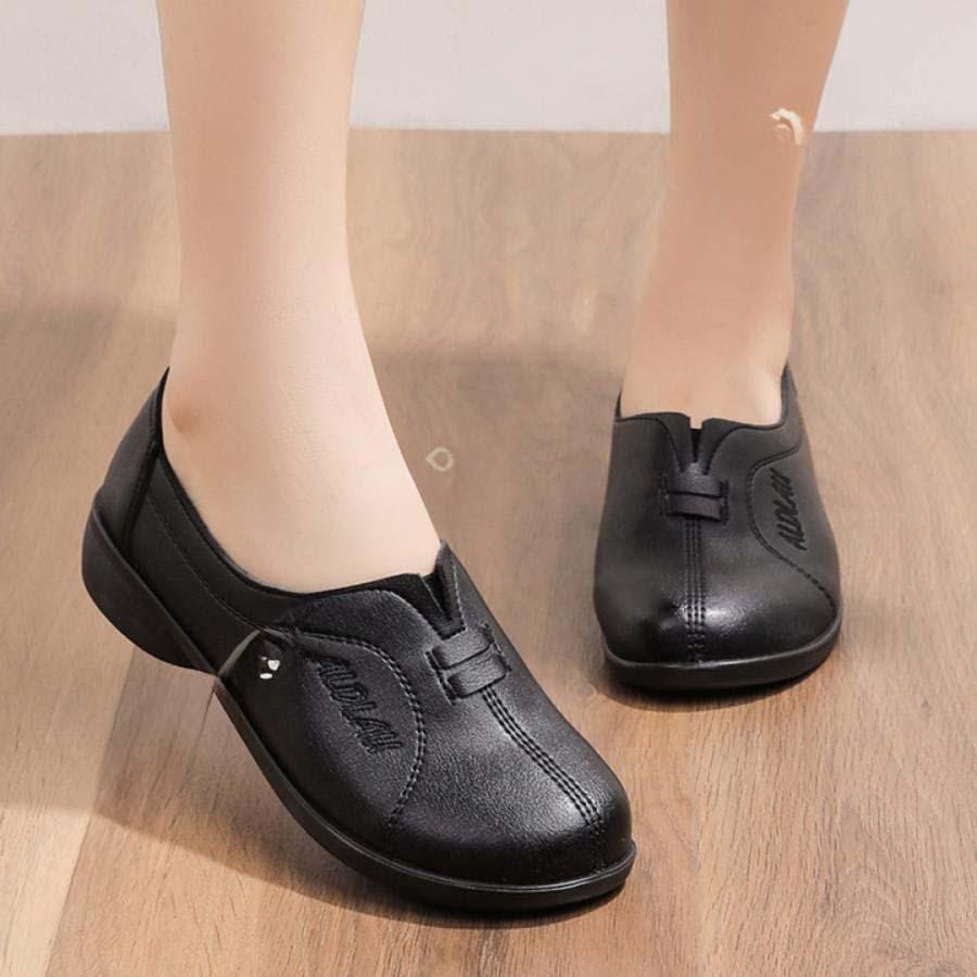 2025新品 数量限定 カジュアルパンプス 履きやすい ローヒール 幅広 2cmヒール ラウンドトゥ フラットヒール パンプス 柔らかい 軽量 走れる 春 夏 すべり止め 疲れない 短納期