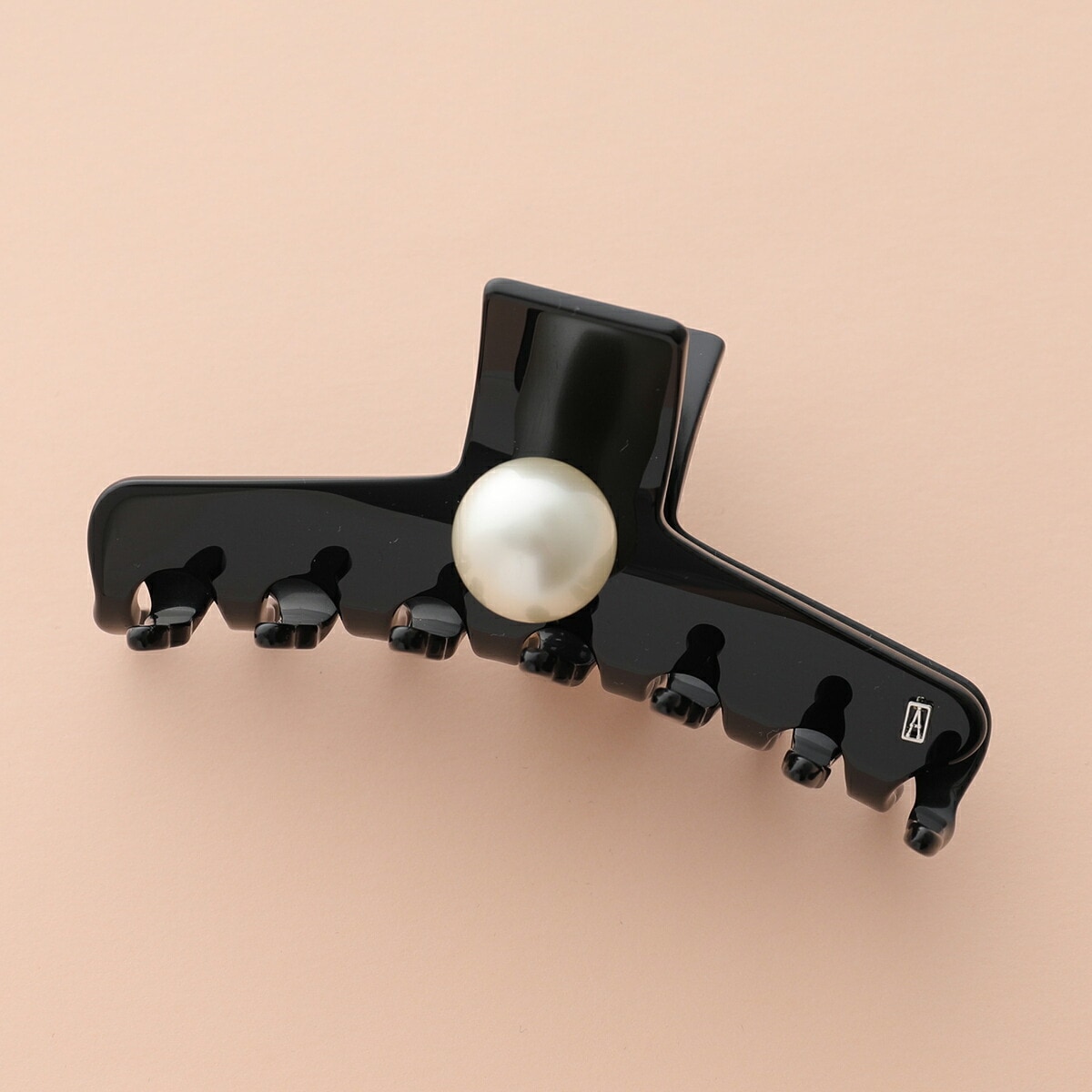 ALEXANDRE DE PARIS アレクサンドル ドゥ パリ ヘアクリップ ACCL-18100-02 レディース パール 髪留め ロゴ ヘアアクセサリー N1-NOIR