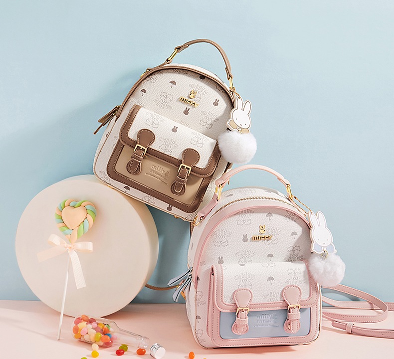 ミッフィーショルダーバッグ女性春夏韓国版原宿カジュアルバッグキャンパス女子バックパック旅行春の旅行ポーチ