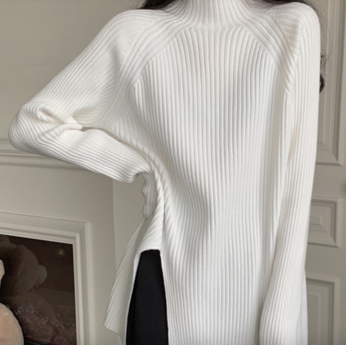 トップス デート カットソー ニットソー セーター 袖あり 長袖 Vネック スリット 春 秋 冬 個性的 ホワイト アイボリー イエロー ブルー ブラック ブラウン S M L こなれ感 スリム