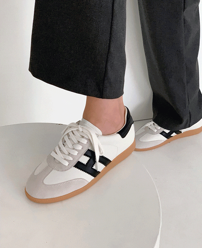 [MILOVANY] 牛革 ヒュイト 配色 ポイント スニーカー 3cm