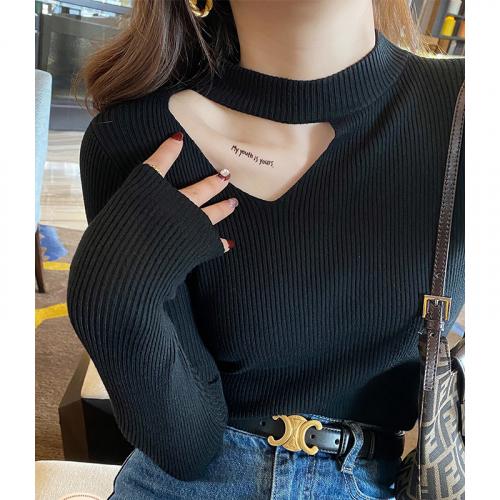 カットアウト トップス 韓国 秋 暖かい レディース チョーカーネック 鎖骨 無地 シンプル おしゃれ セクシー 長袖 白 黒 赤