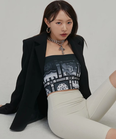 伝統模様グラフィックチューブトップ アイドル（ILLIT フィフティフィフティ アイドルなど）愛用ブランド 韓国人気3色