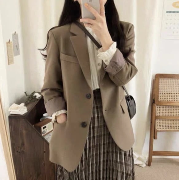 ブレザー スーツ 春服 レディース 40代 長袖テーラードジャケット 春コート オシャレスーツ 黒ブレザー オフィスアウター カジュアル 韓国風 通勤OL 30代50代