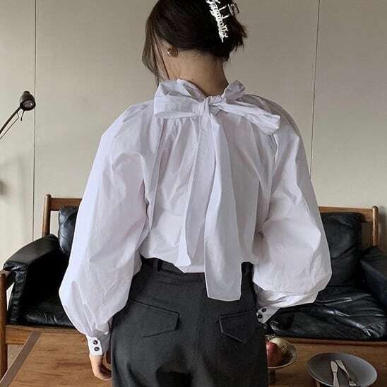 【送料無料】レディース ボウタイブラウス パフスリーブ 長袖 リボン ホワイト 大人可愛い