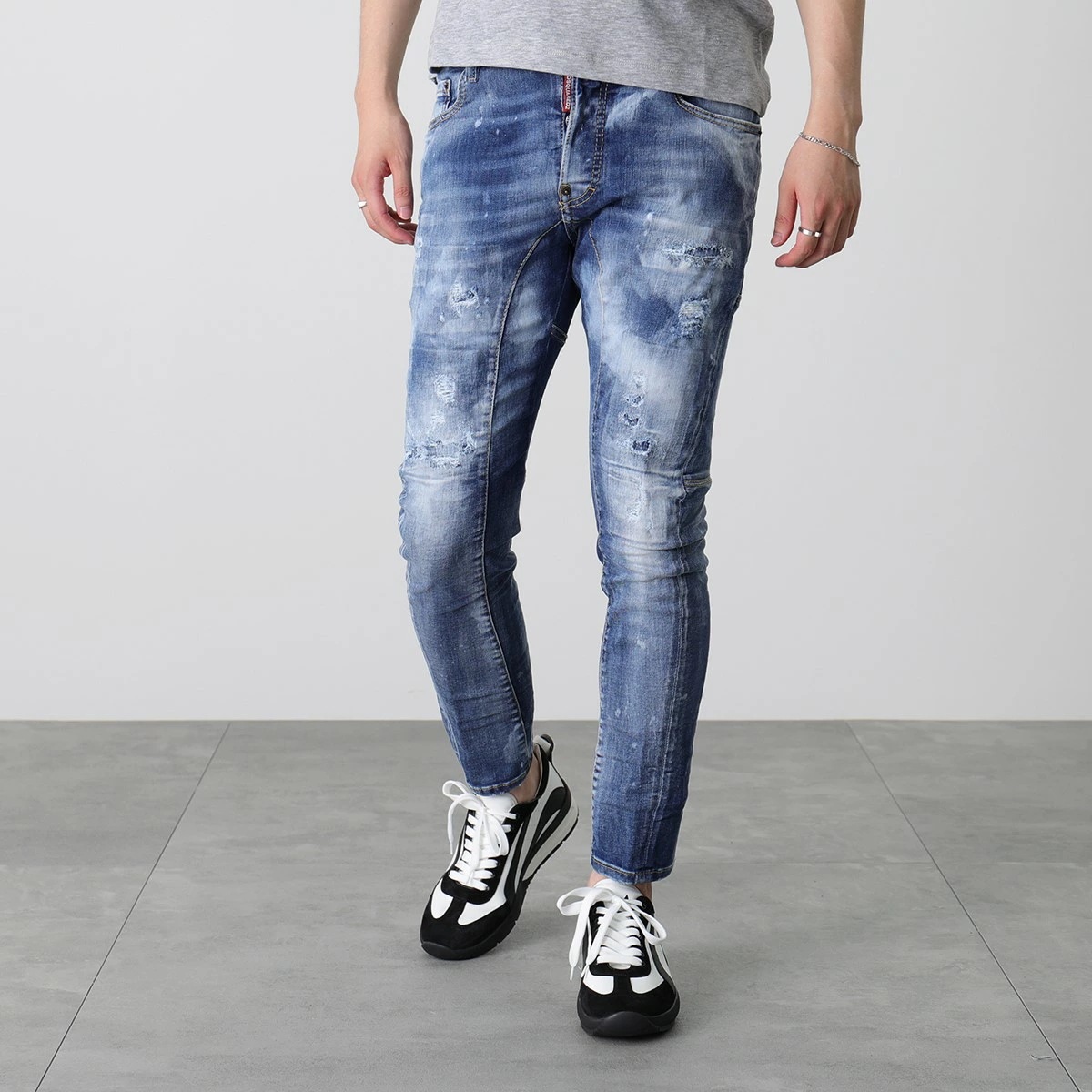 DSQUARED2 ディースクエアード ジーンズ LIGHT CLOUDY WASH TIDY BIKER JEANS S74LB1179 S30789 メンズ ストレッチ デニム スキニー 470