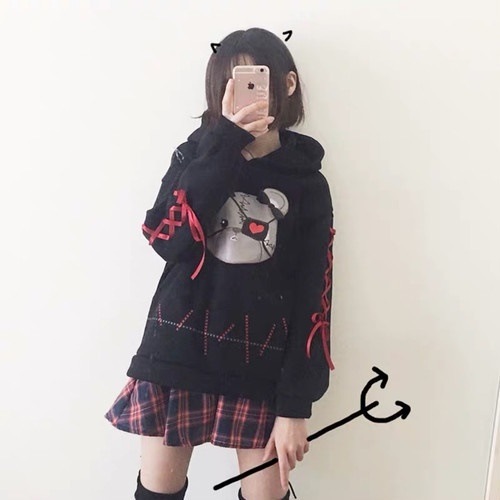 Qoo10 病みかわいい クマちゃんパーカー 赤リボ レディース服