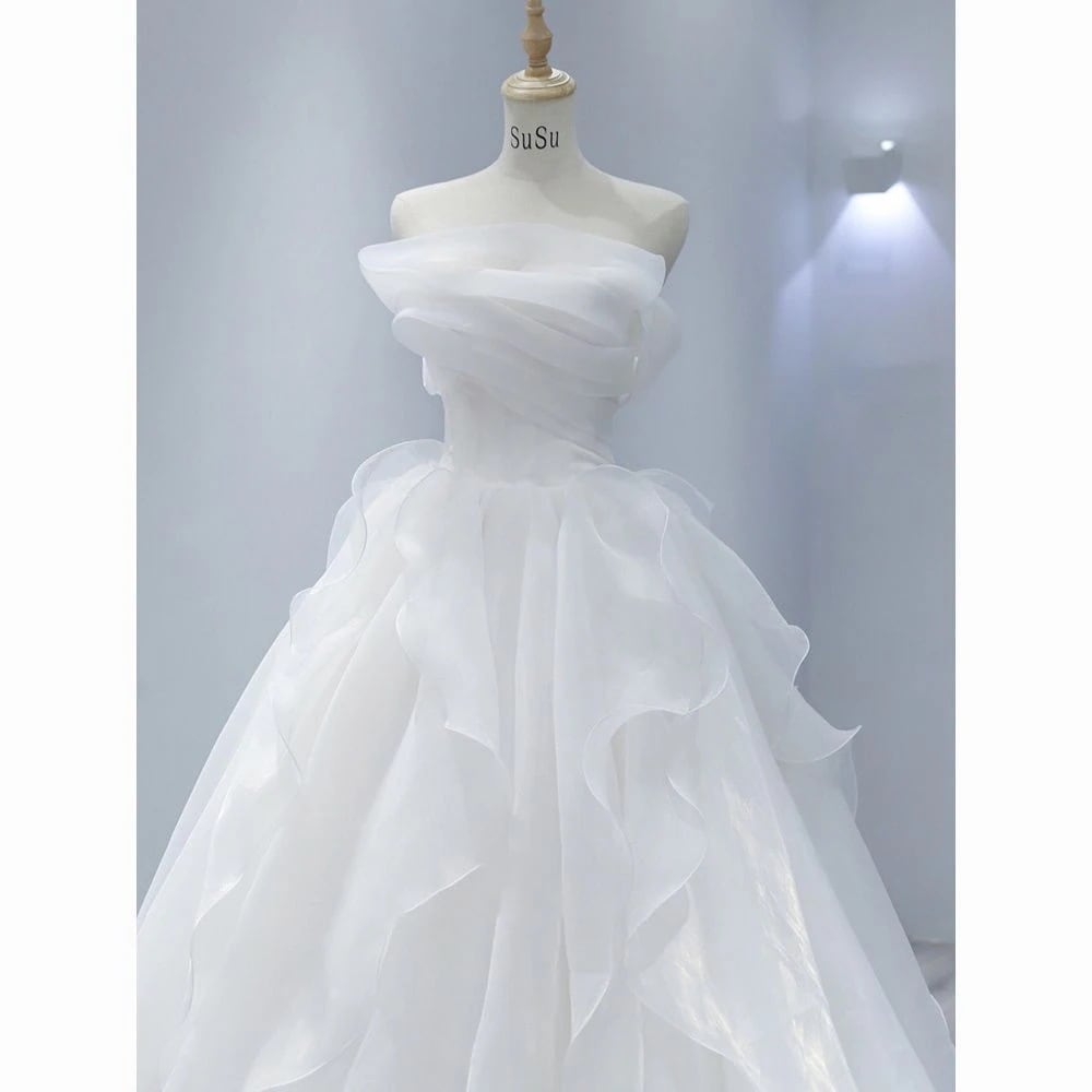 【2枚購入で 3oo円OFF！】ストラップレスライトウエディングドレス 2025花嫁 森スタイル お出かけ メイン糸 小柄な方歓迎 感